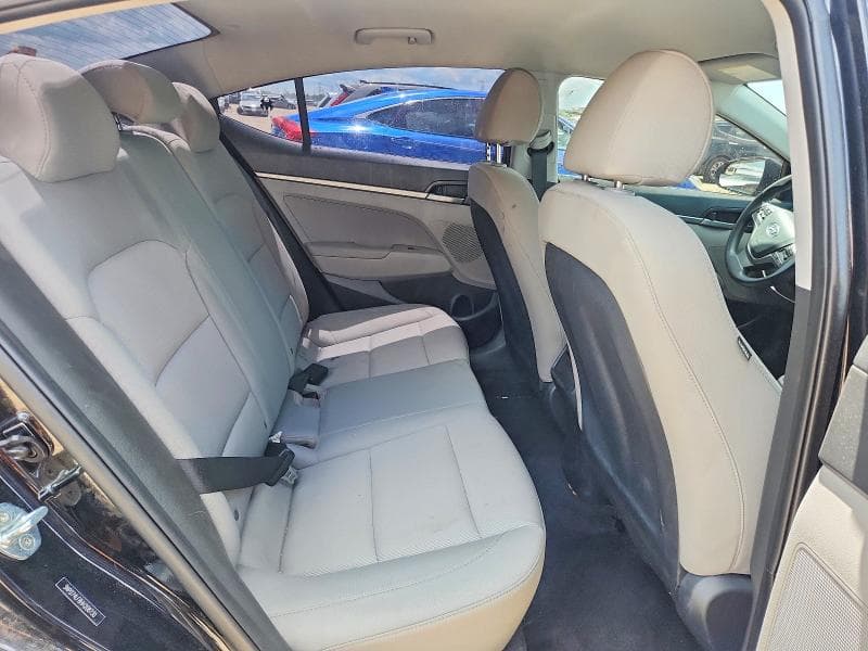 2017 HYUNDAI ELANTRA SE 10
