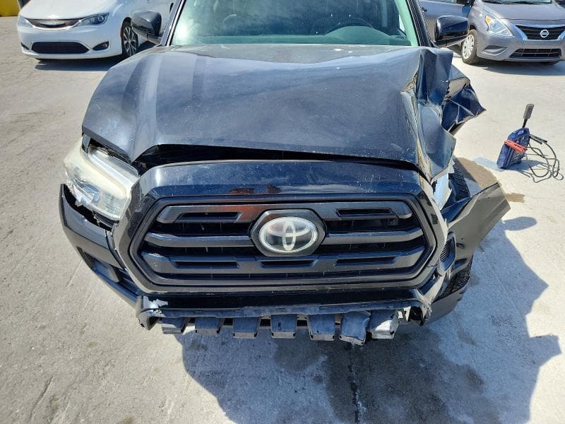 2019 TOYOTA TACOMA SR V6 11