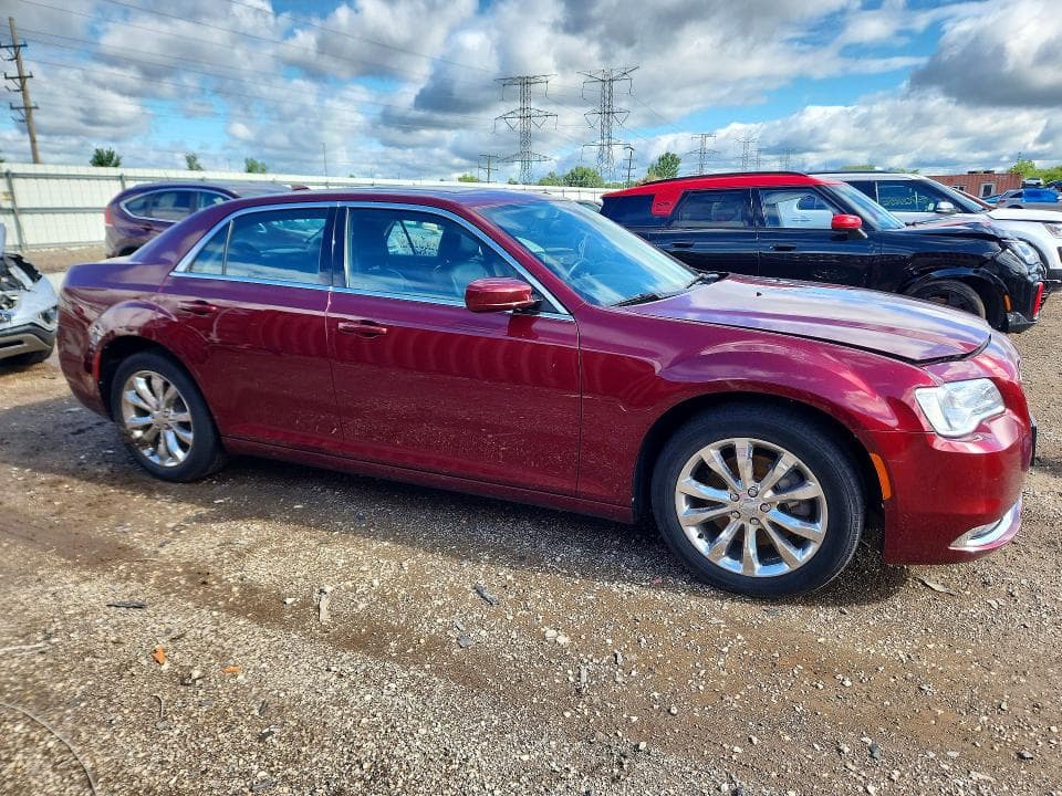 2016 CHRYSLER 300 LIMITED 4