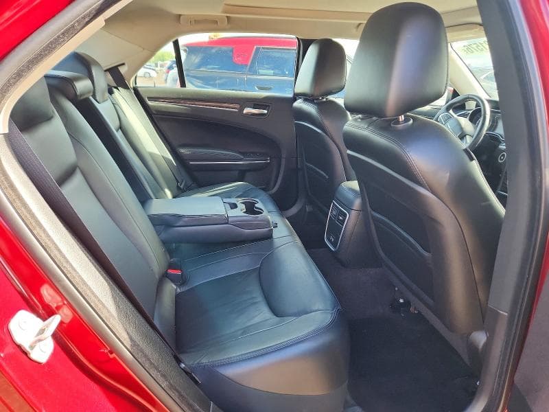 2016 CHRYSLER 300 LIMITED 10