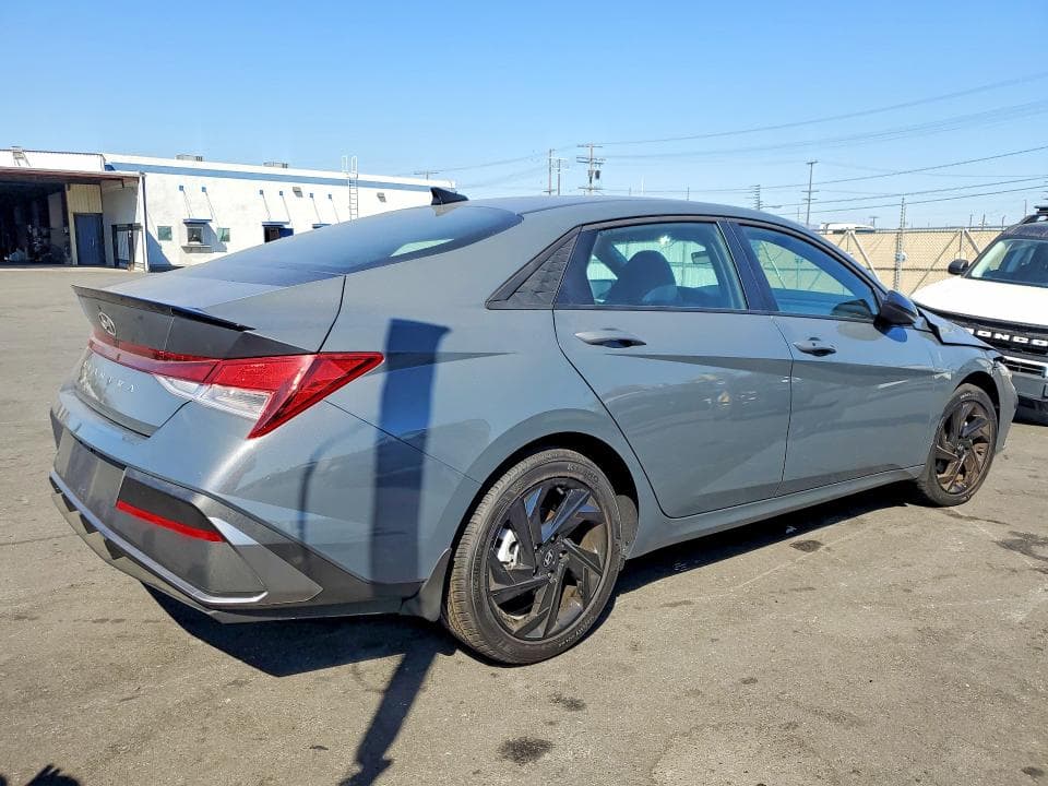2026 HYUNDAI ELANTRA SEL SPORT 3
