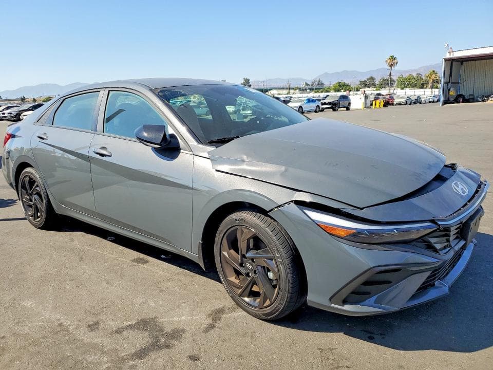 2026 HYUNDAI ELANTRA SEL SPORT 4