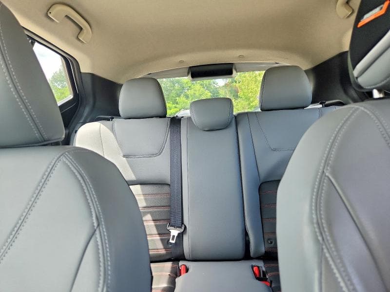 2023 NISSAN KICKS SR 10