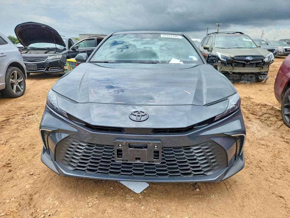 2026 TOYOTA CAMRY SE SE 5
