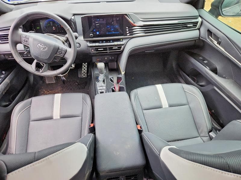 2026 TOYOTA CAMRY SE SE 8