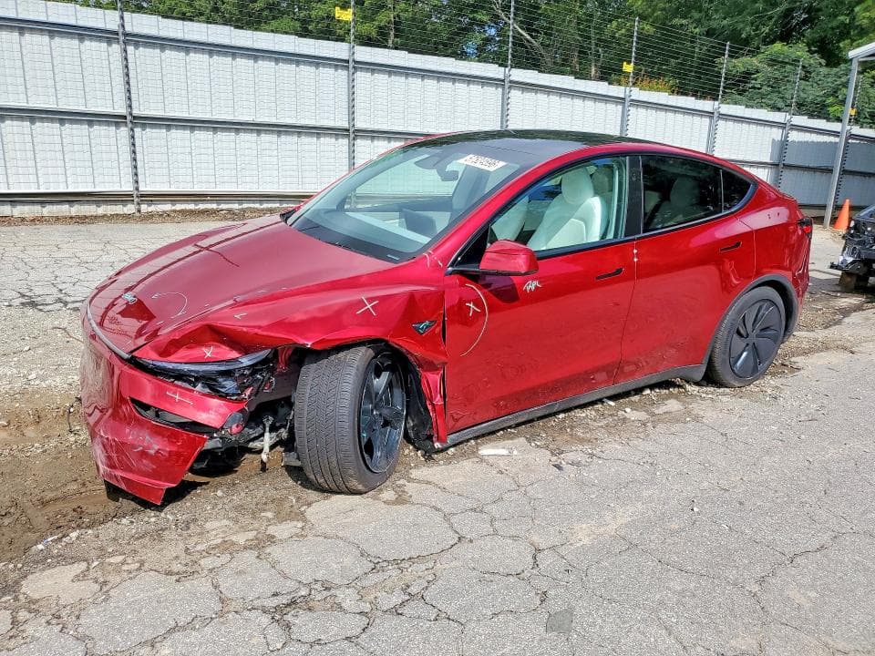 2026 TESLA MODEL Y 1