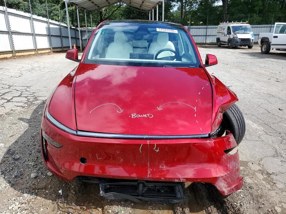 2026 TESLA MODEL Y 5