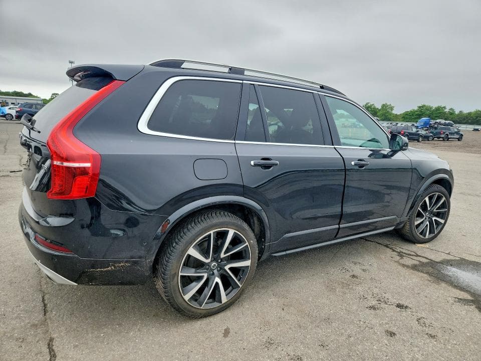 2018 VOLVO XC90 T8 3