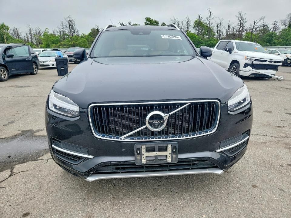 2018 VOLVO XC90 T8 5