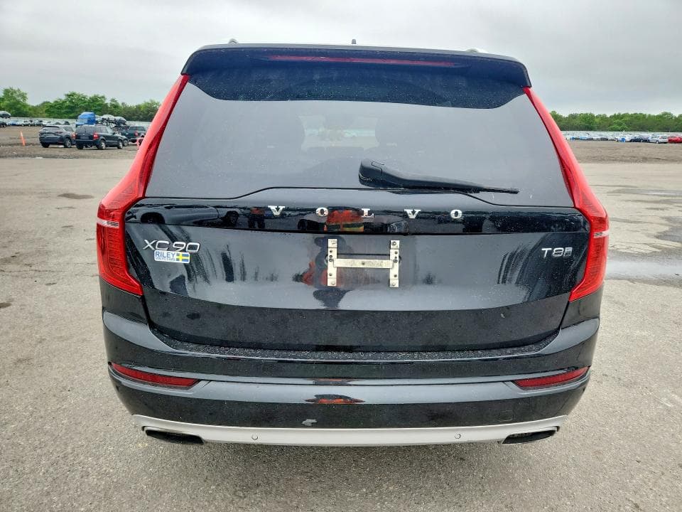 2018 VOLVO XC90 T8 6