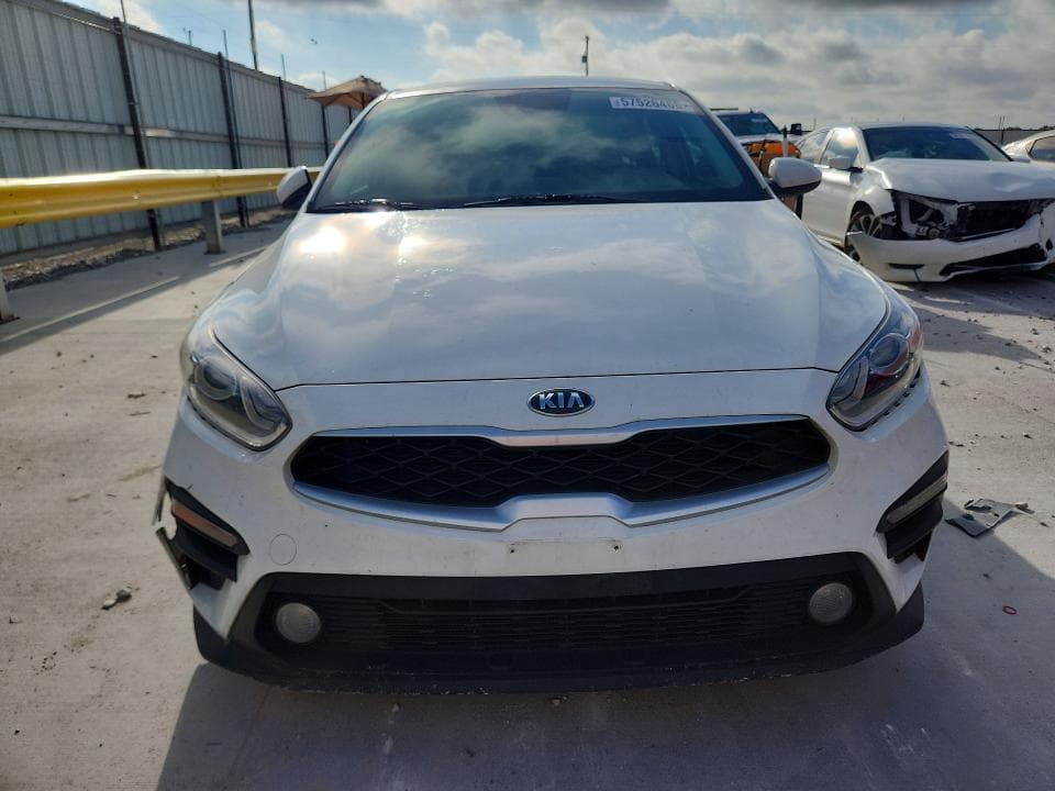 2021 KIA FORTE FE 5