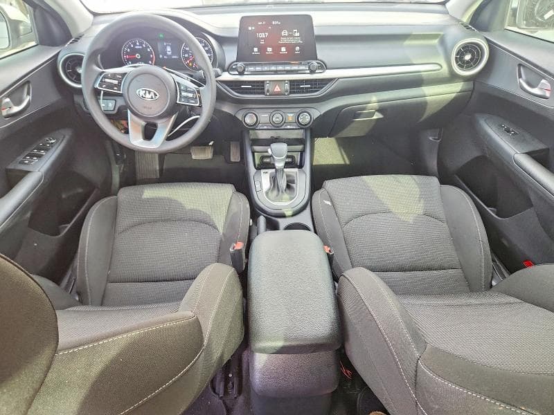 2021 KIA FORTE FE 8