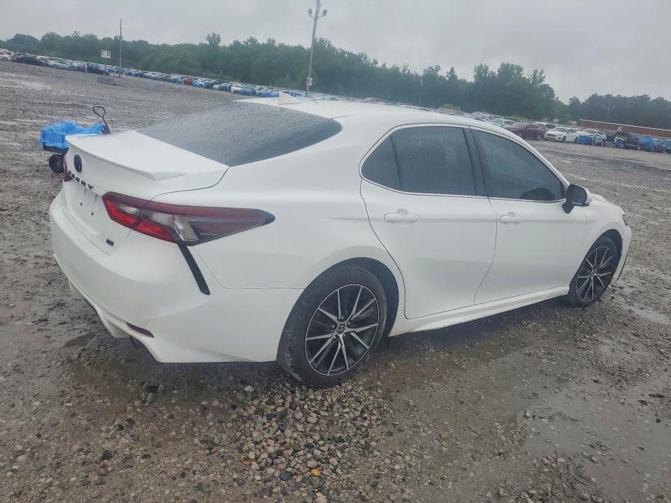 2021 TOYOTA CAMRY SE SE 3
