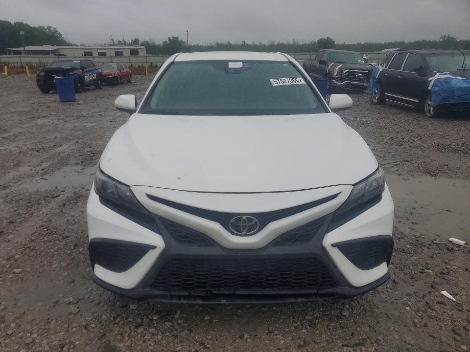 2021 TOYOTA CAMRY SE SE 5