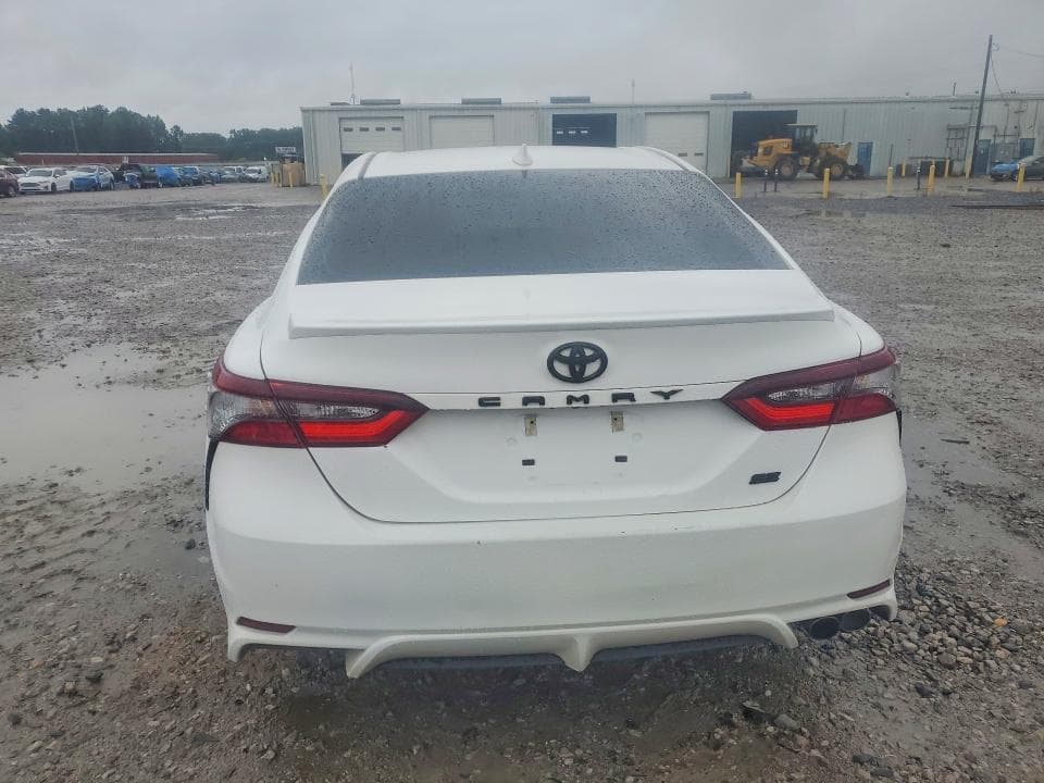 2021 TOYOTA CAMRY SE SE 6
