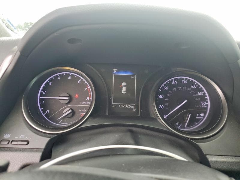 2021 TOYOTA CAMRY SE SE 9