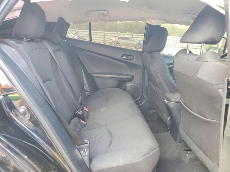 2021 TOYOTA PRIUS LE 11
