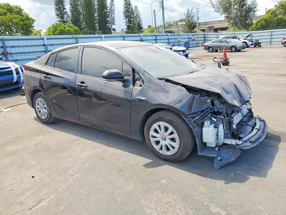 2021 TOYOTA PRIUS LE 4