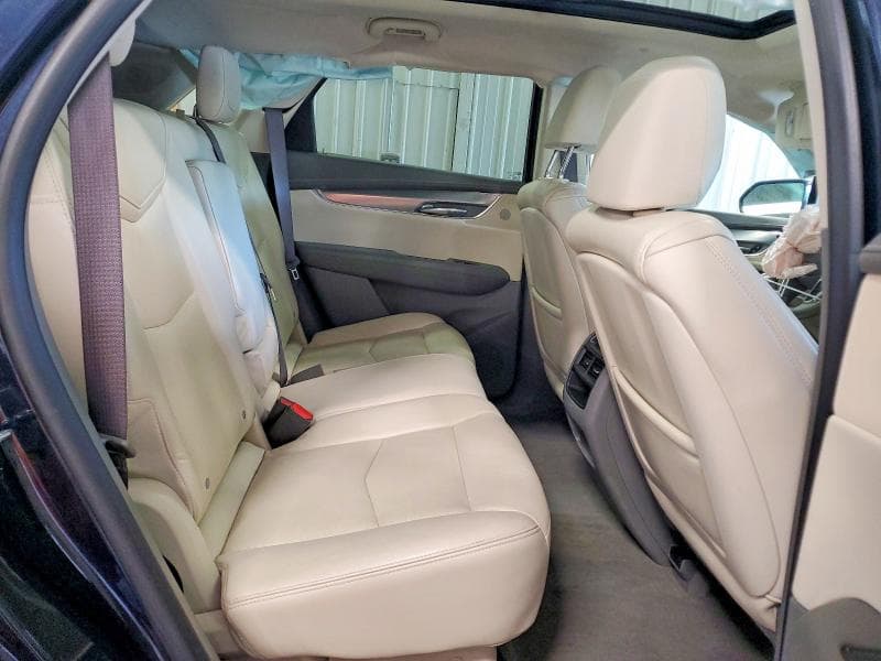 2017 CADILLAC XT5 LUXURY 11