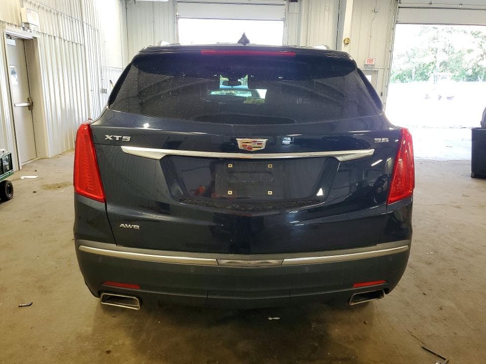 2017 CADILLAC XT5 LUXURY 6