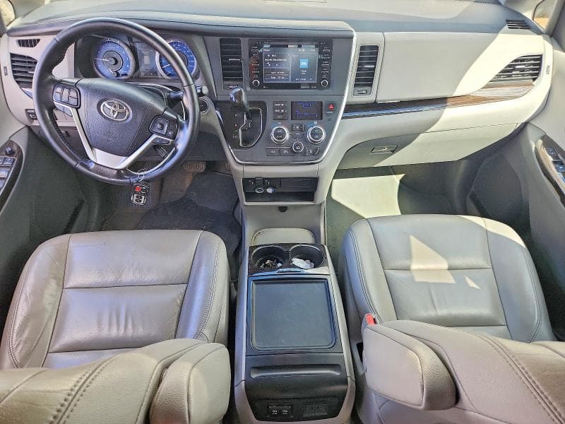 2019 TOYOTA SIENNA XLE 8-PASSENGER XLE 8-PASSENGER 8