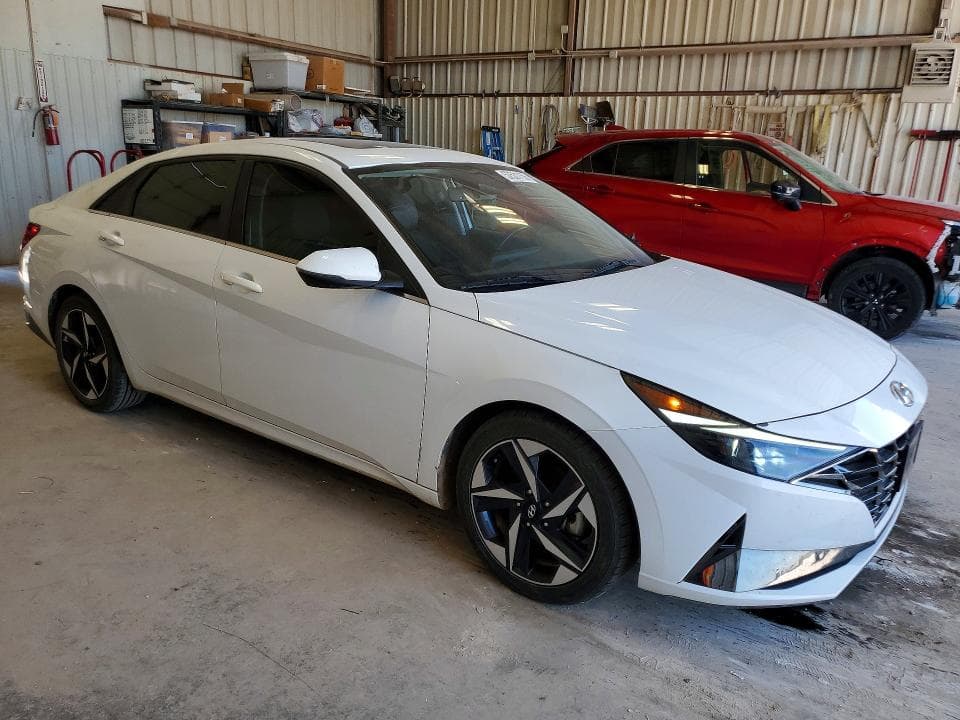 2021 HYUNDAI ELANTRA LIMITED 4