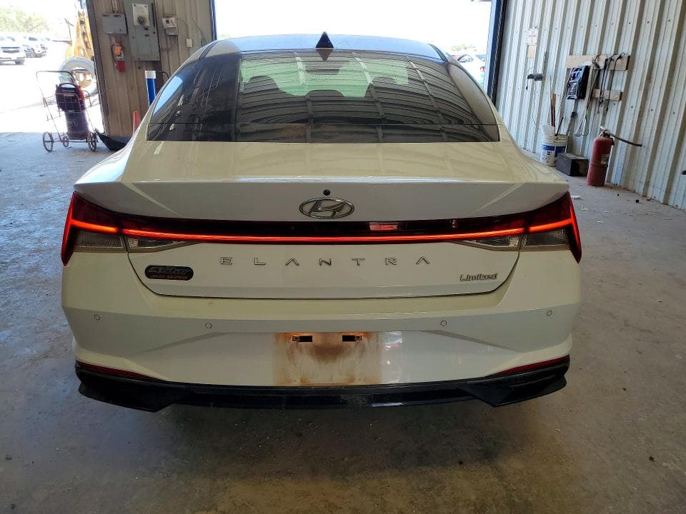 2021 HYUNDAI ELANTRA LIMITED 6