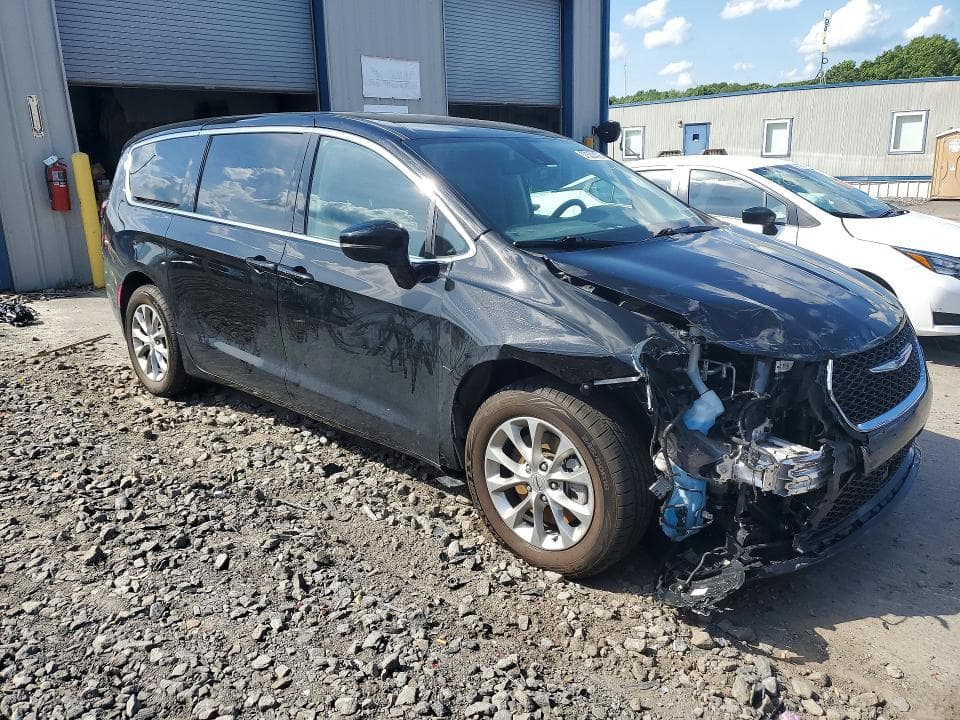 2024 CHRYSLER PACIFICA TOURING L 4