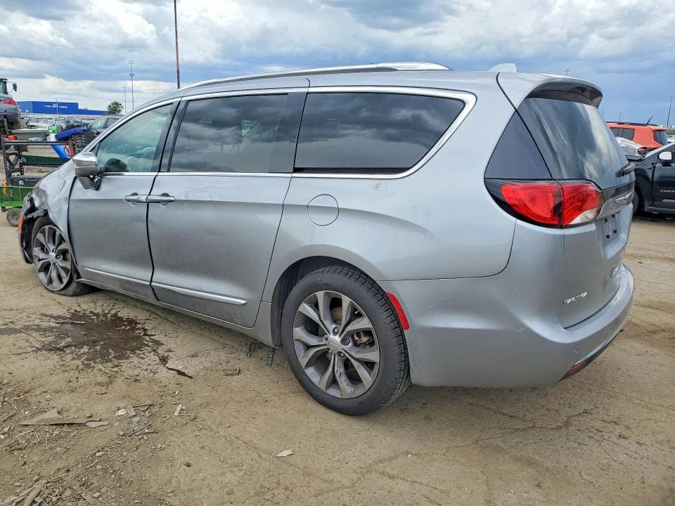 2019 CHRYSLER PACIFICA LIMITED 2