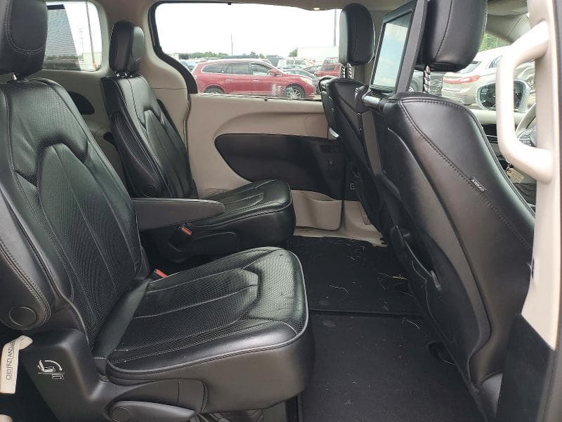 2019 CHRYSLER PACIFICA LIMITED 11