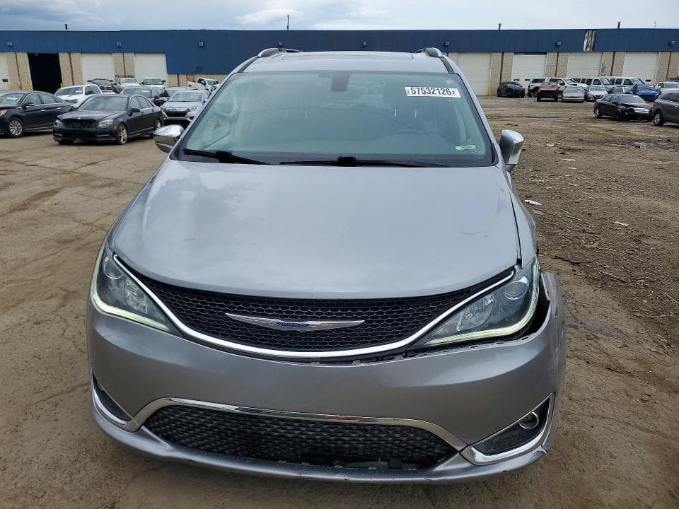 2019 CHRYSLER PACIFICA LIMITED 5