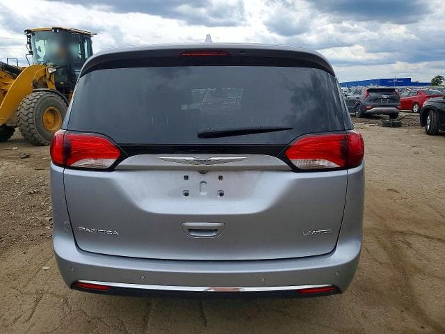 2019 CHRYSLER PACIFICA LIMITED 6
