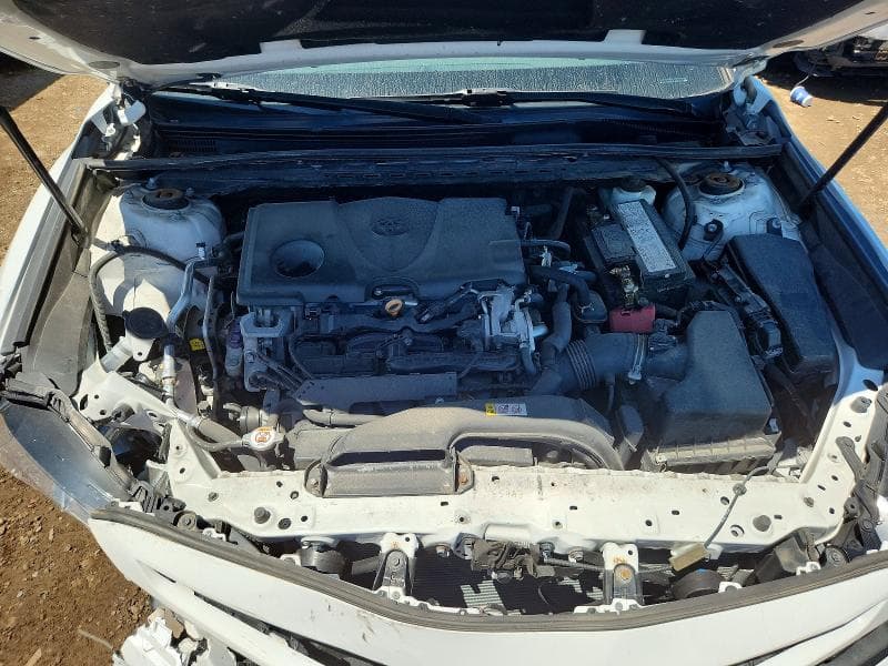 2020 TOYOTA CAMRY SE 11
