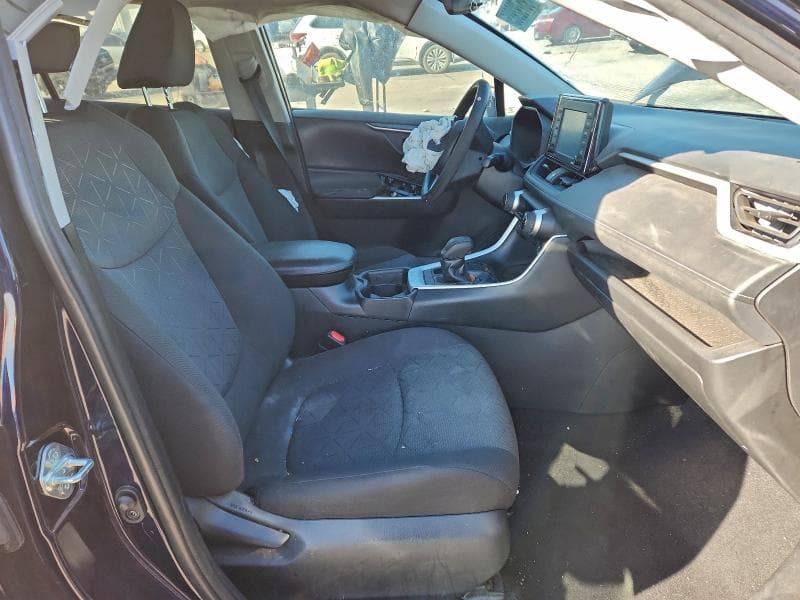 2021 TOYOTA RAV4 XLE 7