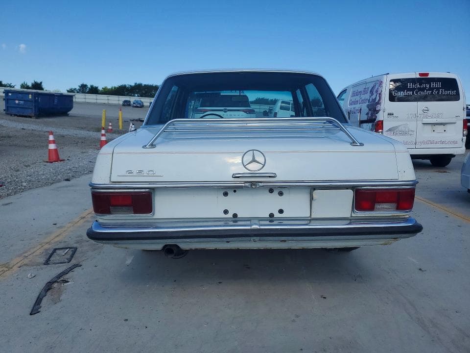1968 MERCEDES-BENZ 250 6