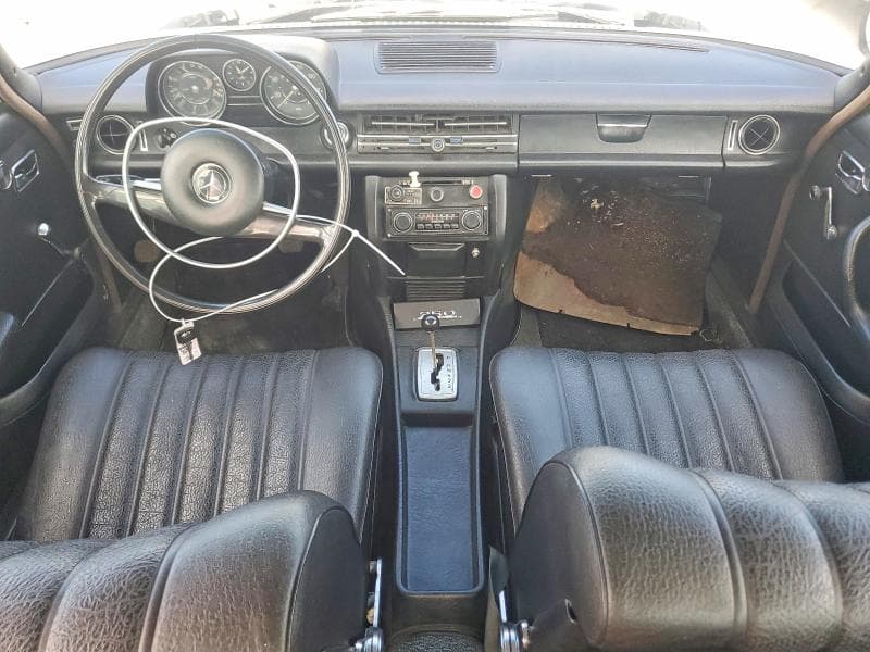 1968 MERCEDES-BENZ 250 8