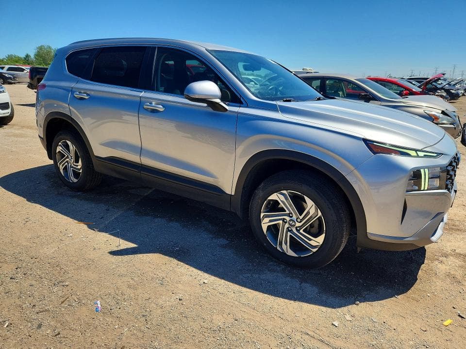 2021 HYUNDAI SANTA FE SE 4