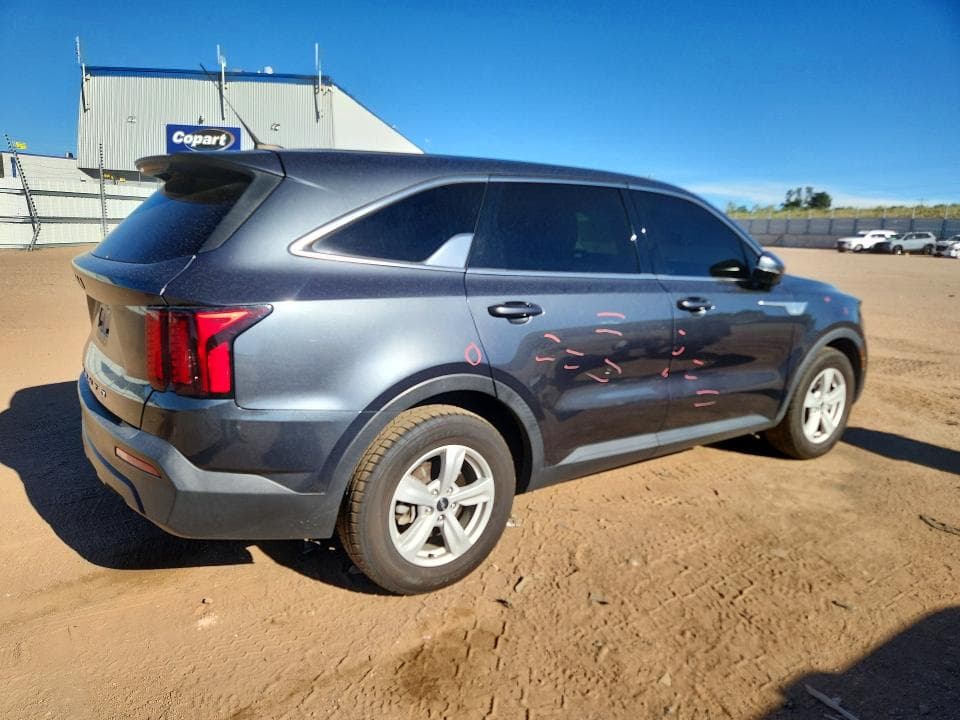 2022 KIA SORENTO LX 3