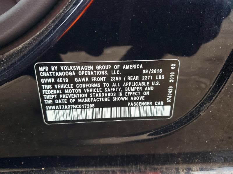 2017 VOLKSWAGEN PASSAT S 12