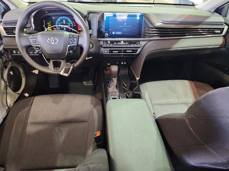 2026 TOYOTA CAMRY LE 8