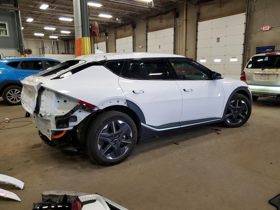 2025 KIA EV6 LIGHT LONG RANGE LIGHT LONG RANGE 3