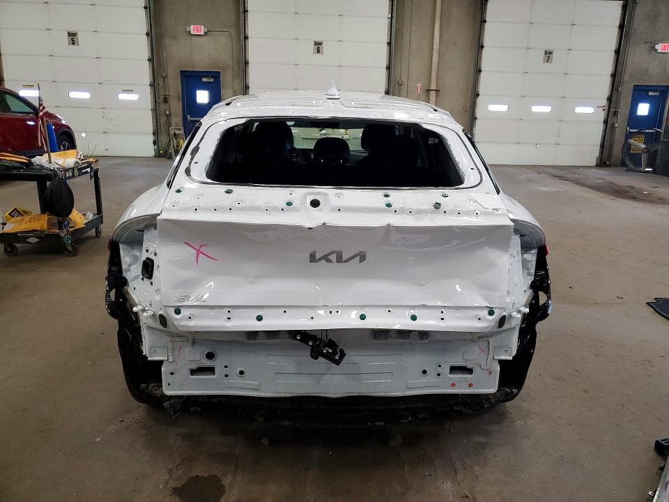 2025 KIA EV6 LIGHT LONG RANGE LIGHT LONG RANGE 6