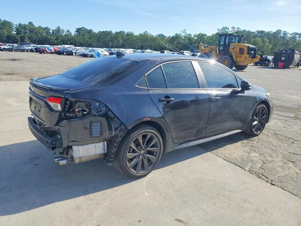 2025 TOYOTA COROLLA SE SE 3