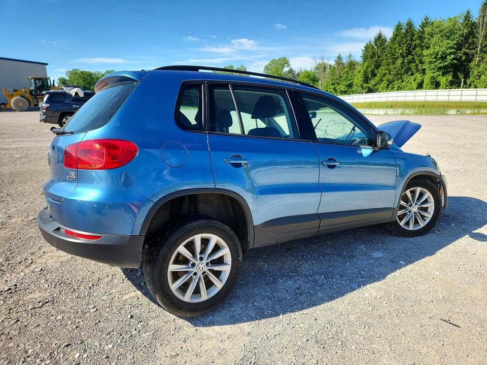 2017 VOLKSWAGEN TIGUAN S 3