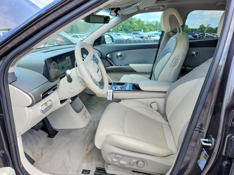 2024 GENESIS GV60 STANDARD STANDARD 7