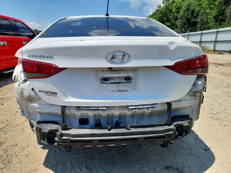 2022 HYUNDAI ACCENT SE 6