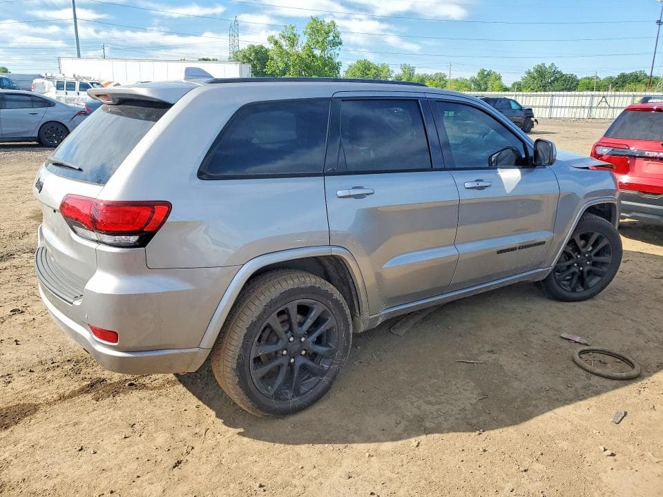2019 JEEP GRAND CHEROKEE LAREDO 3