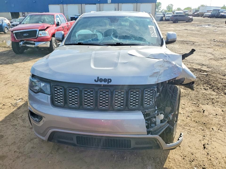 2019 JEEP GRAND CHEROKEE LAREDO 5