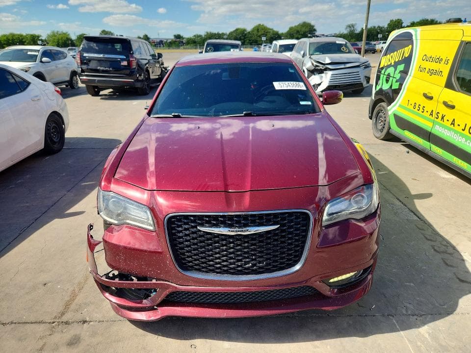 2018 CHRYSLER 300 S 5