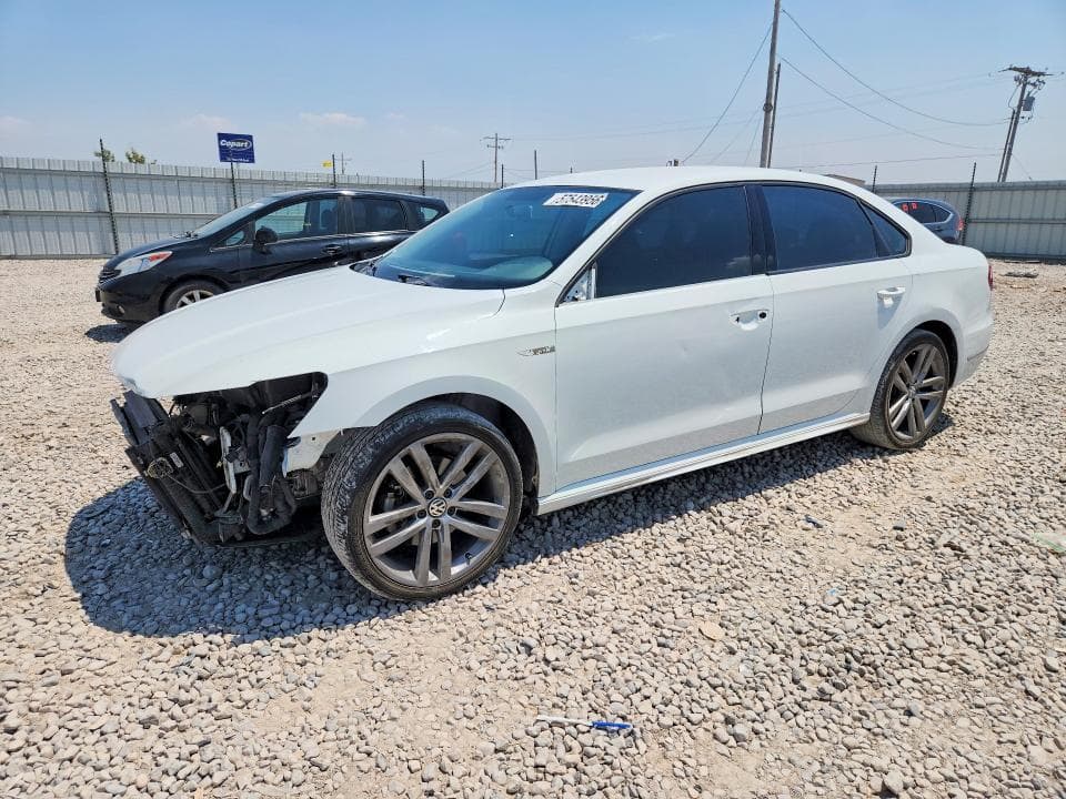2018 VOLKSWAGEN PASSAT S - 1